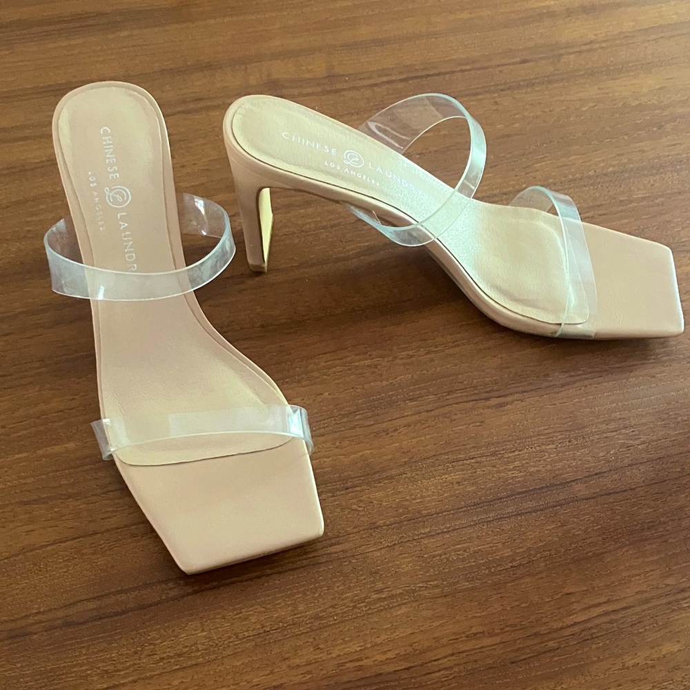 Chinese Laundry Yanti Size 9/40 Clear Strap Square Toe Sandals